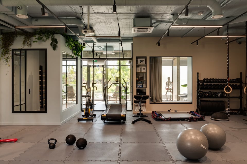 Kontent_EasyClinic_©_ONI_Studio_22984-24 (1)-compressed